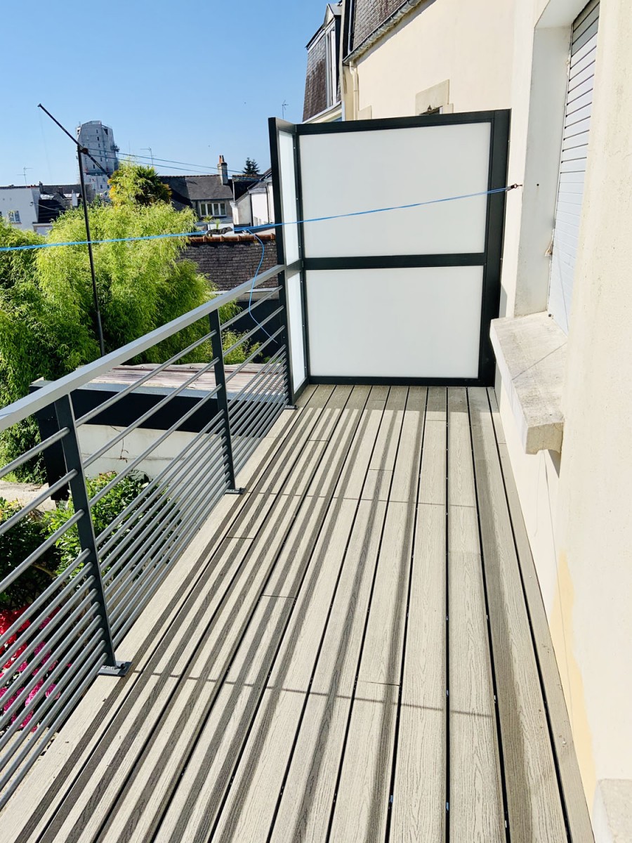 Atelier Métal Création - Pare vue balcon Pare Soleil – Brise Vent – Brise  Vue - alu - laqué - verre - bois - vernis - metal - lame - galva